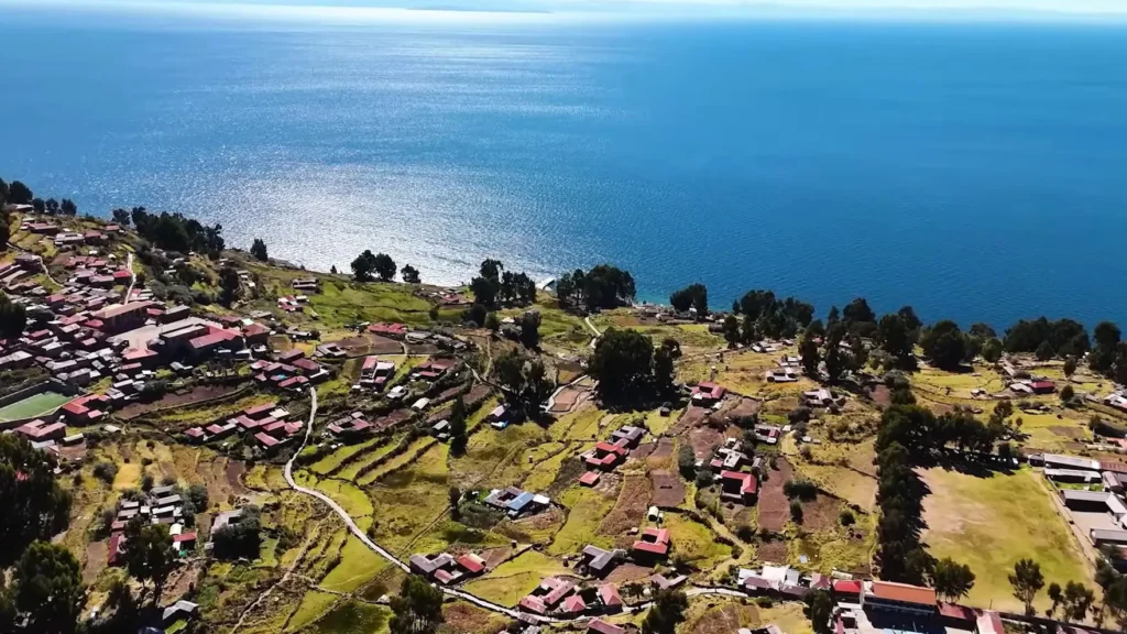 Isla Taquile Pueblo Y Salacancha